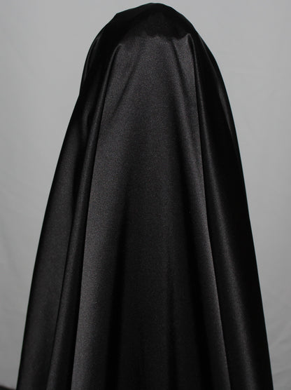 Tissu satin de soie 100% - noir | Bennytex | Mondial Tissus | Cousette | Tissus de rêve | Tissus.net