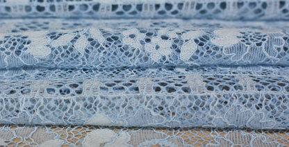 So Tissus | Coupon de 6 mètres - Dentelle - bleu ciel  | Bennytex | Mondial Tissus | Cousette | Tissus de rêve | Tissus.net