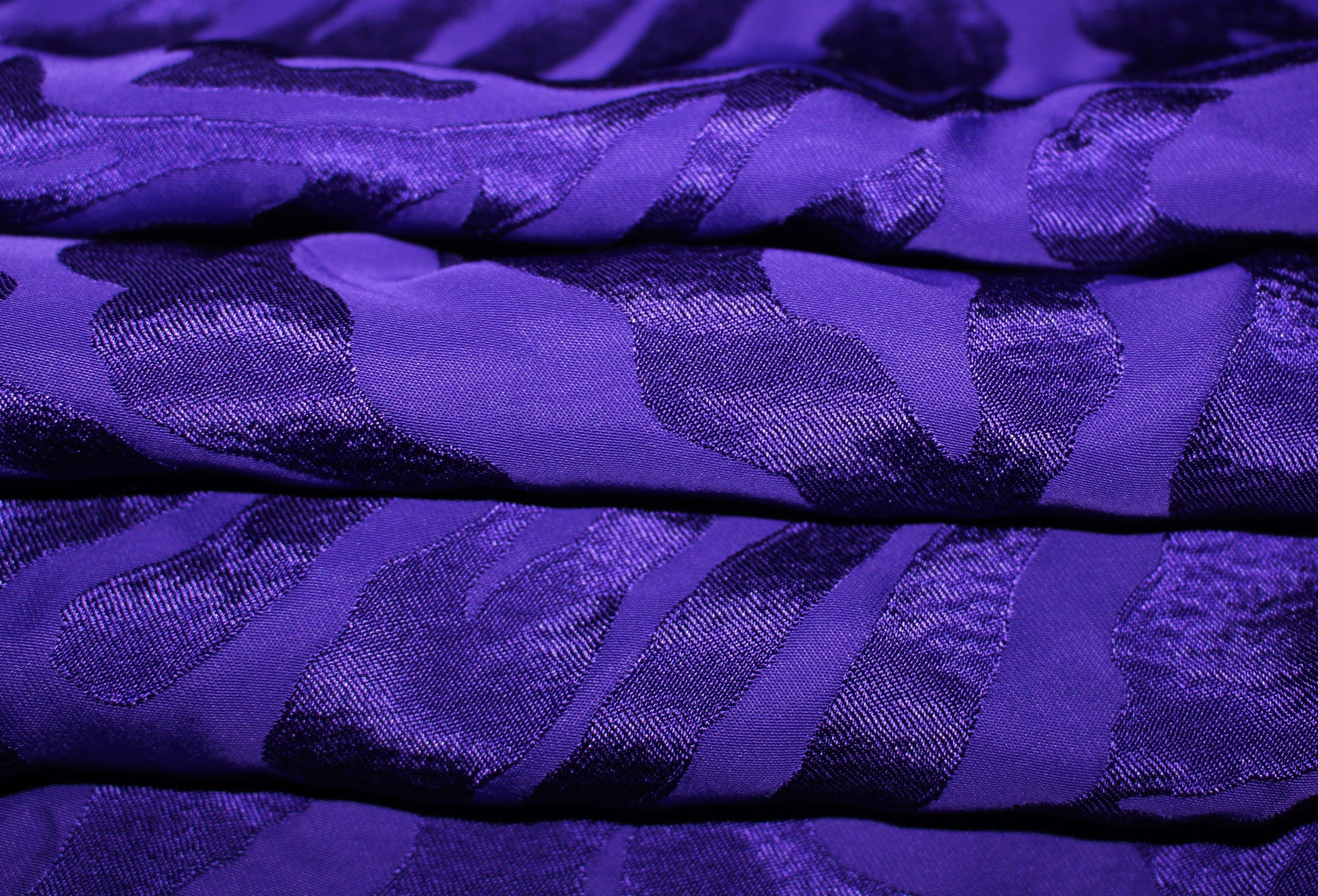 So Tissus | Coupon de 3 mètres - rayon - violet ton sur ton | Bennytex | Mondial Tissus | Cousette | Tissus de rêve | Tissus.net