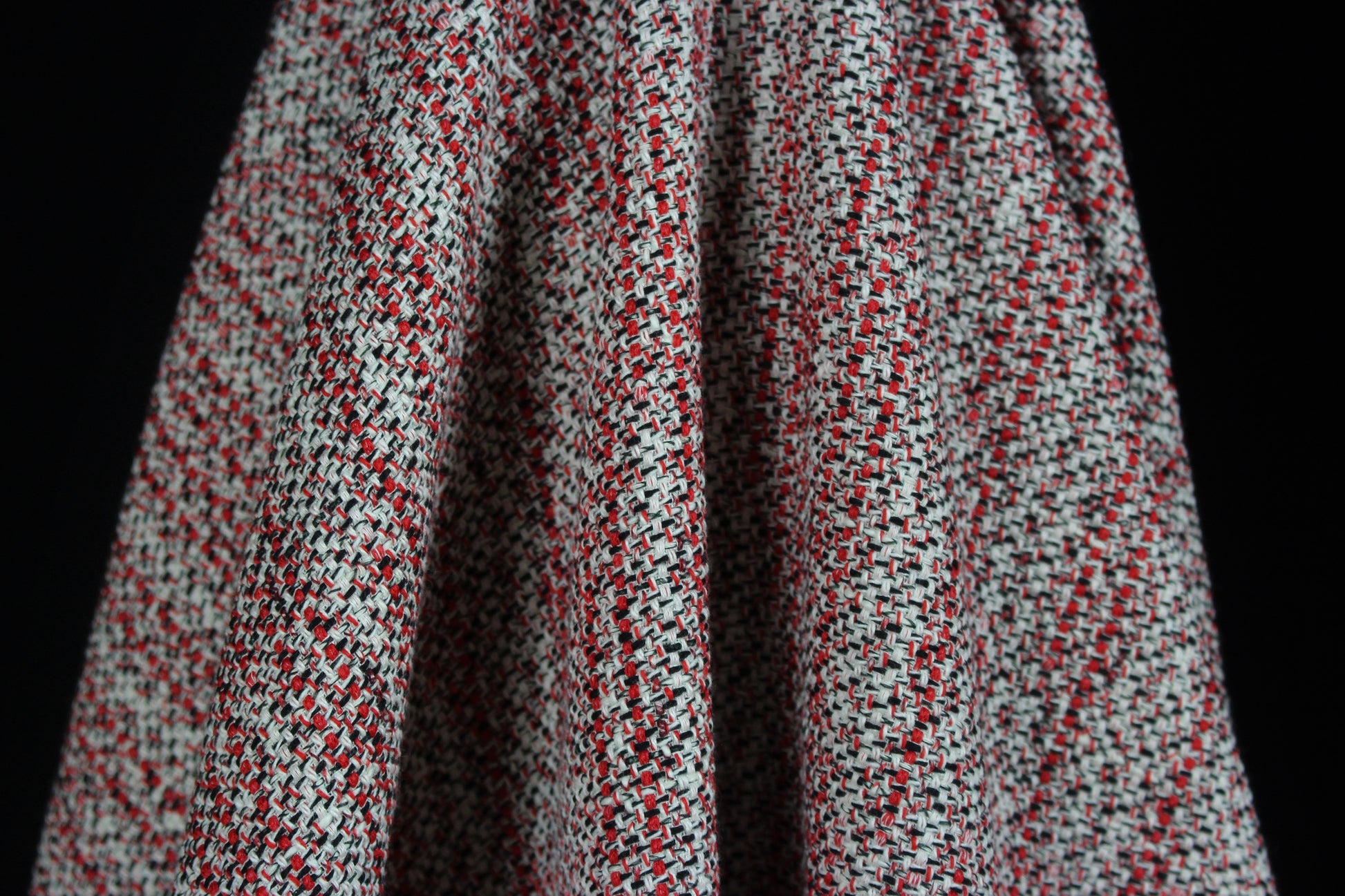 So Tissus - Coupon de 2 mètres - tissu tweed viscose - rouge et blanc | Bennytex | Mondial Tissus | Cousette | Tissus de rêve | Tissus.net