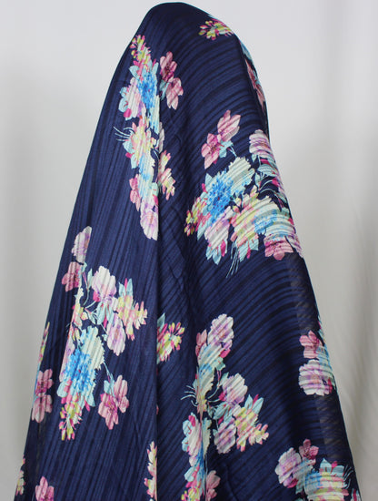 So Tissus | Coupon de 3 mètres - Crêpe georgette polyester - imprimé fleuri| Bennytex | Mondial Tissus | Cousette | Tissus de rêve | Tissus.net