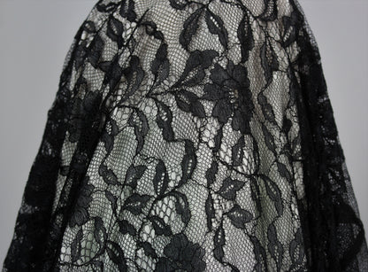 Tissus haute couture. Tissus au mètre pas cher. Tissus pas cher. Acheter tissus au mètre. Tissus français. Tissus de grandes maisons. Tissus haut de gamme. Tissus pour collection. Tissus pour createur. Jeune createur. Laine. Soie. Coton. Lin.