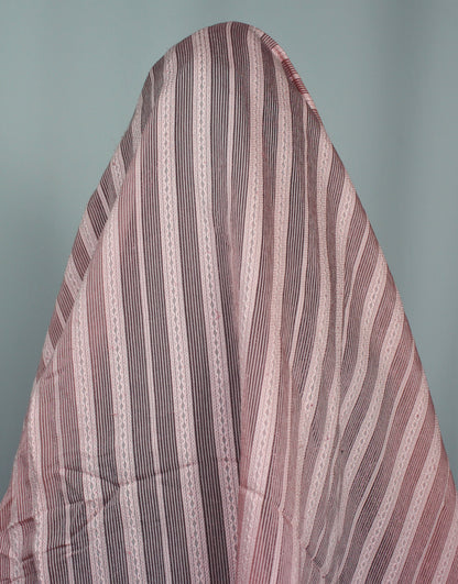 Tissus haute couture. Tissus au mètre pas cher. Tissus pas cher. Acheter tissus au mètre. Tissus français. Tissus de grandes maisons. Tissus haut de gamme. Tissus pour collection. Tissus pour createur. Jeune createur. Laine. Soie. Coton. Lin.
