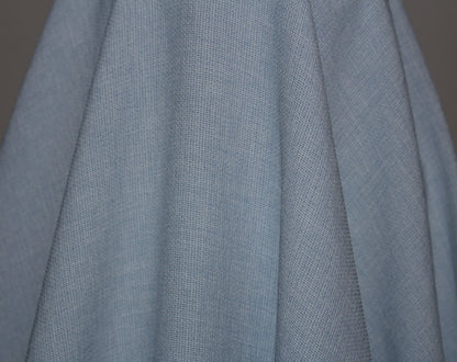 Tissus haute couture. Tissus au mètre pas cher. Tissus pas cher. Acheter tissus au mètre. Tissus français. Tissus de grandes maisons. Tissus haut de gamme. Tissus pour collection. Tissus pour createur. Jeune createur. Laine. Soie. Coton. Lin.