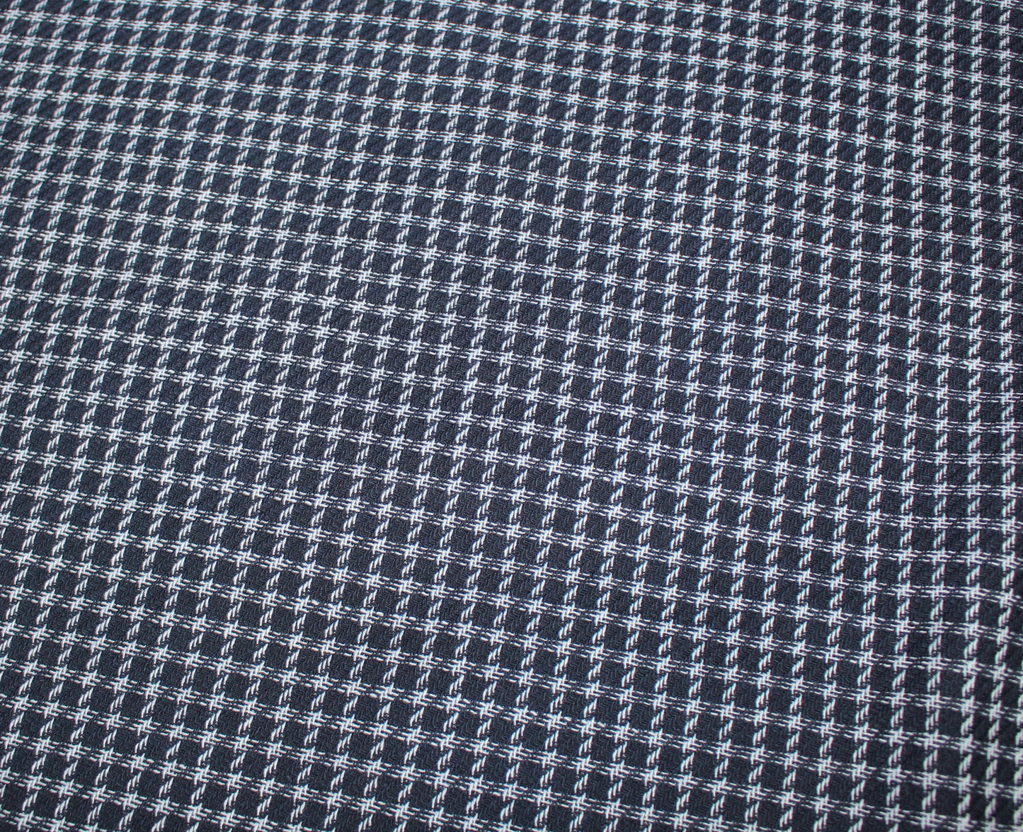 So Tissus | Coupon de 2 mètres - Tweed de laine - à carreaux bleu marine| Bennytex | Mondial Tissus | Cousette | Tissus de rêve | Tissus.net