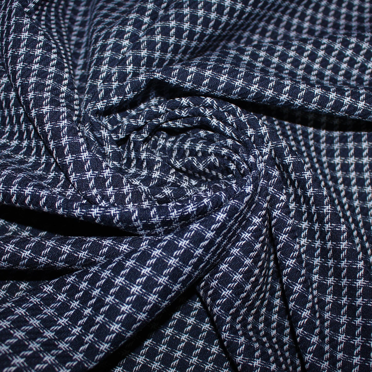 So Tissus | Coupon de 2 mètres - Tweed de laine - à carreaux bleu marine| Bennytex | Mondial Tissus | Cousette | Tissus de rêve | Tissus.net
