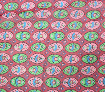 Tissus haute couture. Tissus au mètre pas cher. Tissus pas cher. Acheter tissus au mètre. Tissus français. Tissus de grandes maisons. Tissus haut de gamme. Tissus pour collection. Tissus pour createur. Jeune createur. Laine. Soie. Coton. Lin.