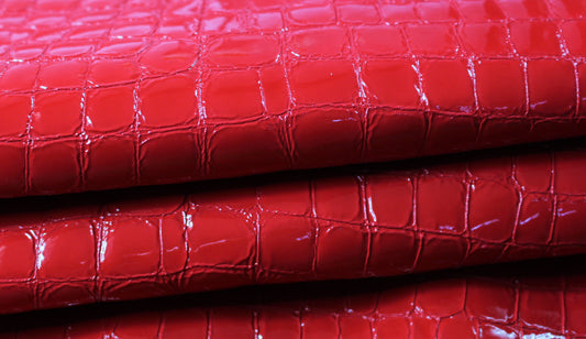 Tissus haute couture. Tissus au mètre pas cher. Tissus pas cher. Acheter tissus au mètre. Tissus français. Tissus de grandes maisons. Tissus haut de gamme. Tissus pour collection. Tissus pour createur. Jeune createur. Laine. Soie. Coton. Lin.