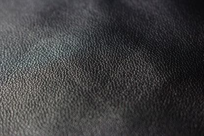 Tissus haute couture. Tissus au mètre pas cher. Tissus pas cher. Acheter tissus au mètre. Tissus français. Tissus de grandes maisons. Tissus haut de gamme. Tissus pour collection. Tissus pour createur. Jeune createur. Laine. Soie. Coton. Lin.