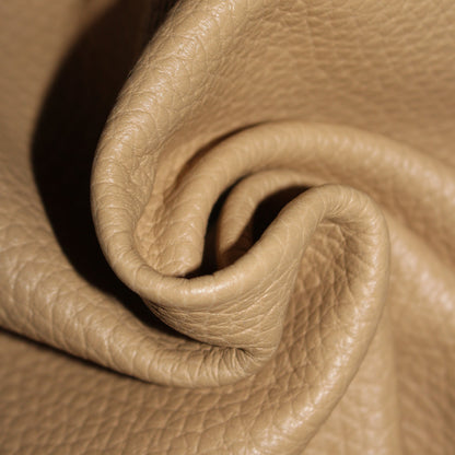 Cuir de vachette - beige | Bennytex | Mondial Tissus | Cousette | Tissus de rêve | Tissus.net