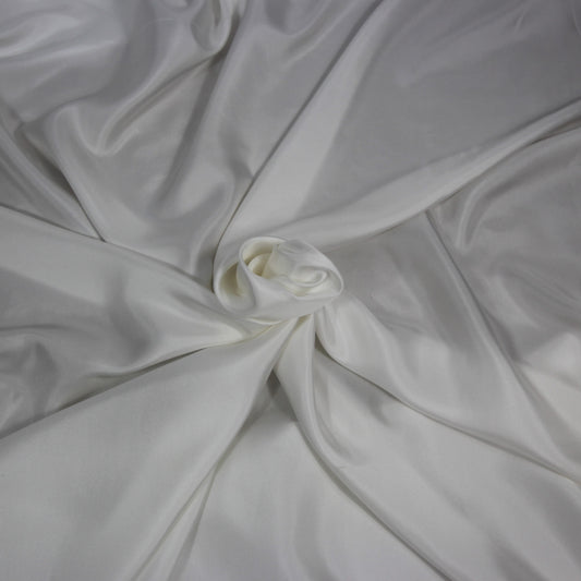 Tissu twill de soie - blanc | Bennytex | Mondial Tissus | Cousette | Tissus de rêve | Tissus.net