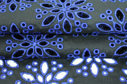Tissu broderie anglaise - noir et bleu - photo 2/5 | So Tissus