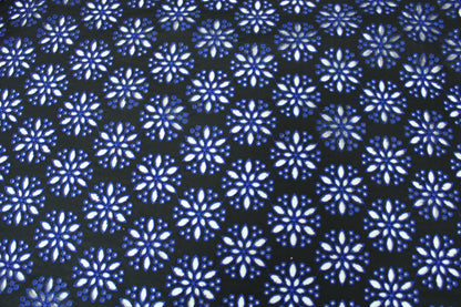 Tissu broderie anglaise - noir et bleu - photo 4/5 | So Tissus