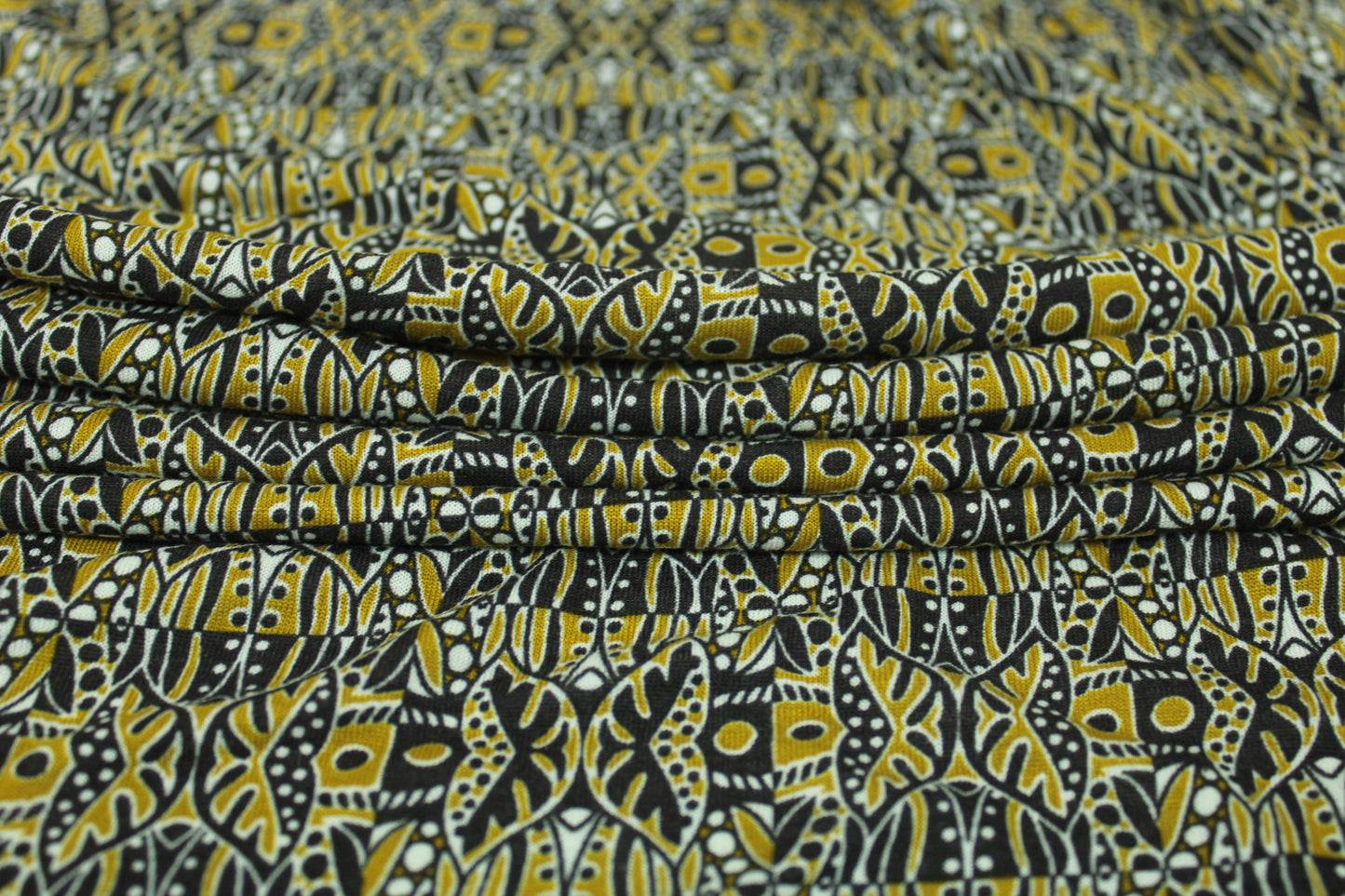 Tissu jersey viscose - imprimé ethnique - photo 2/5 | So Tissus