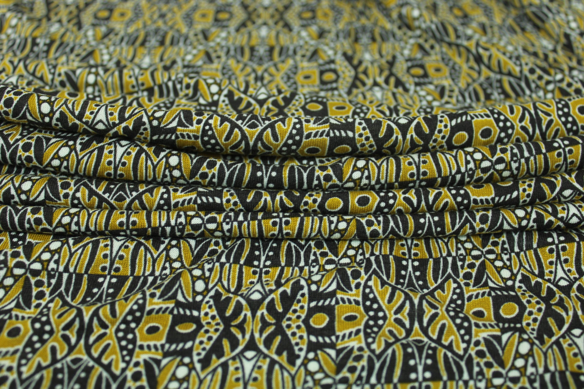 Tissu jersey viscose - imprimé ethnique - photo 2/5 | So Tissus