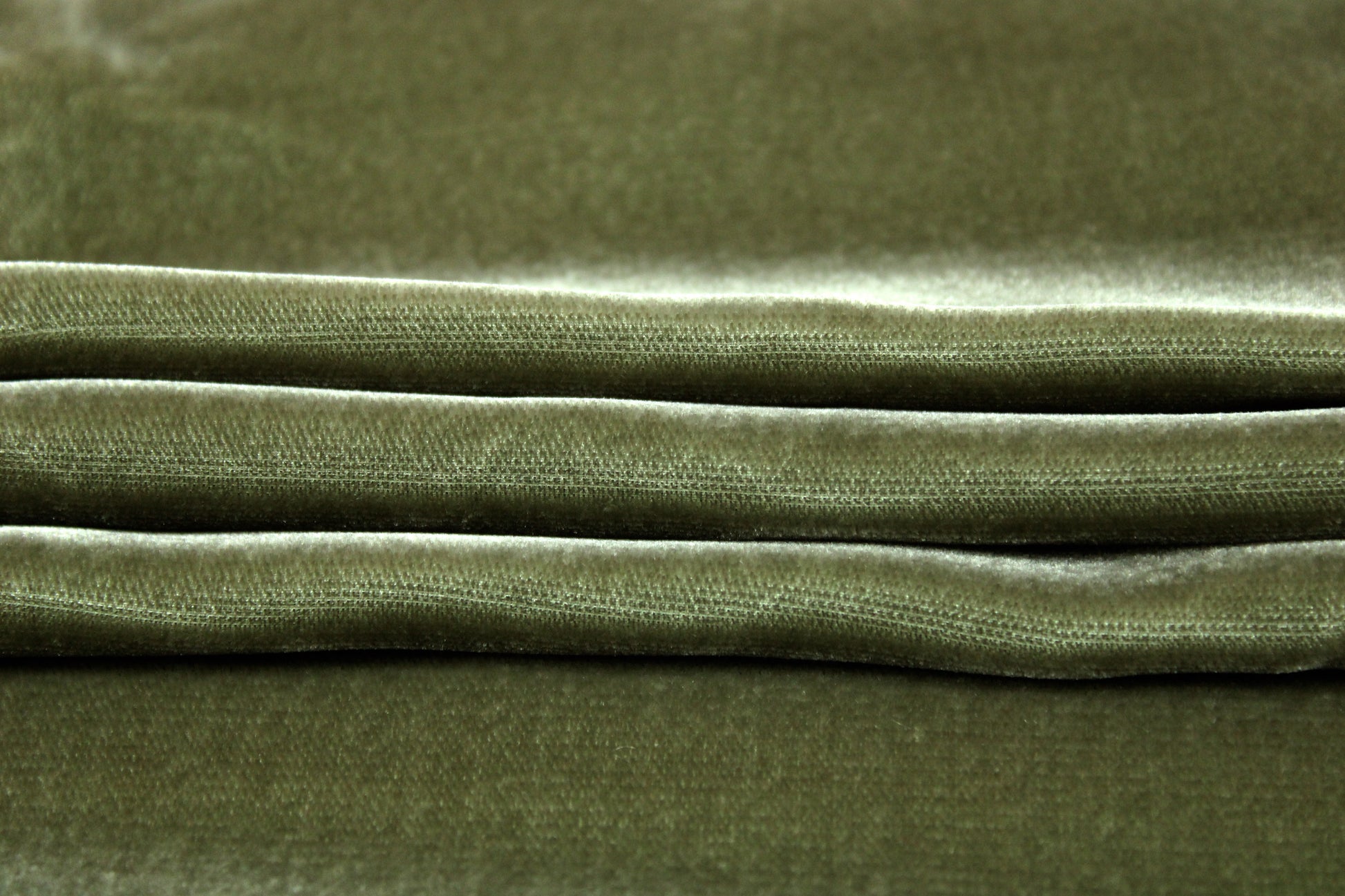 Tissu velours lisse - gris vert - photo 2/3 | So Tissus