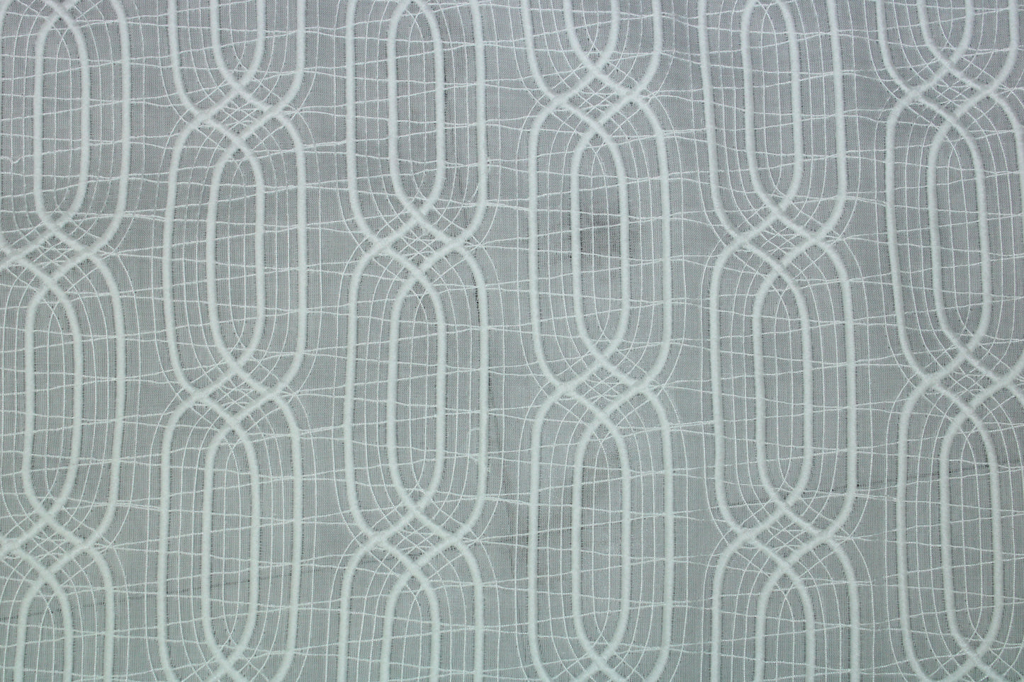 Tissu voile coton brodé - motif géométrique - blanc - photo 4/6 | So Tissus