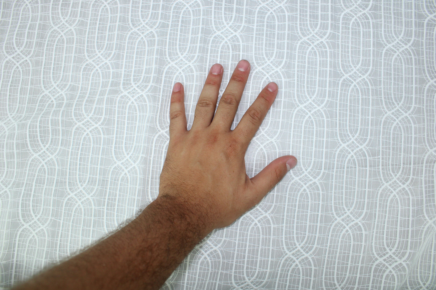 Tissu voile coton brodé - motif géométrique - blanc - photo 5/6 | So Tissus