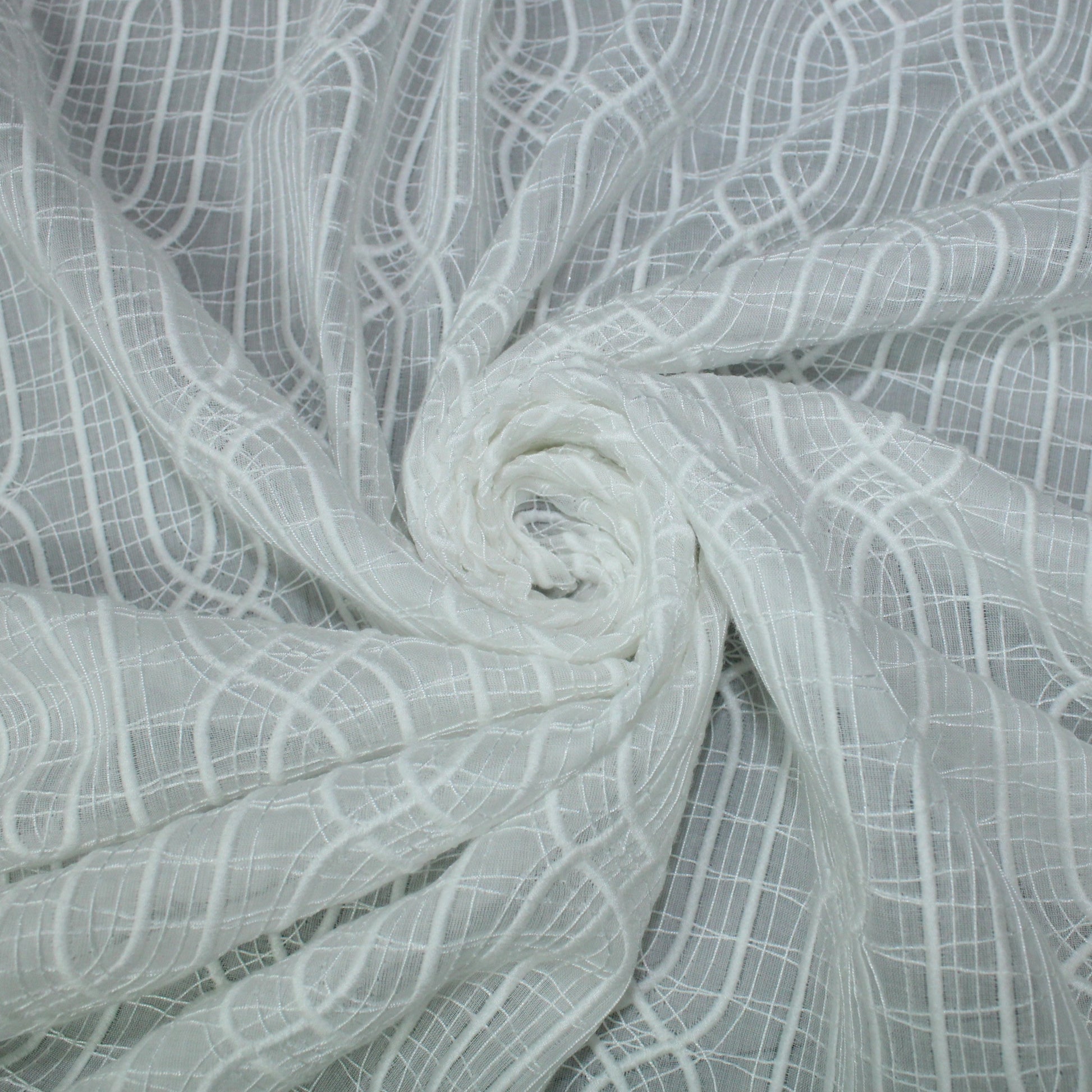 Tissu voile coton brodé - motif géométrique - blanc - photo 1/6 | So Tissus