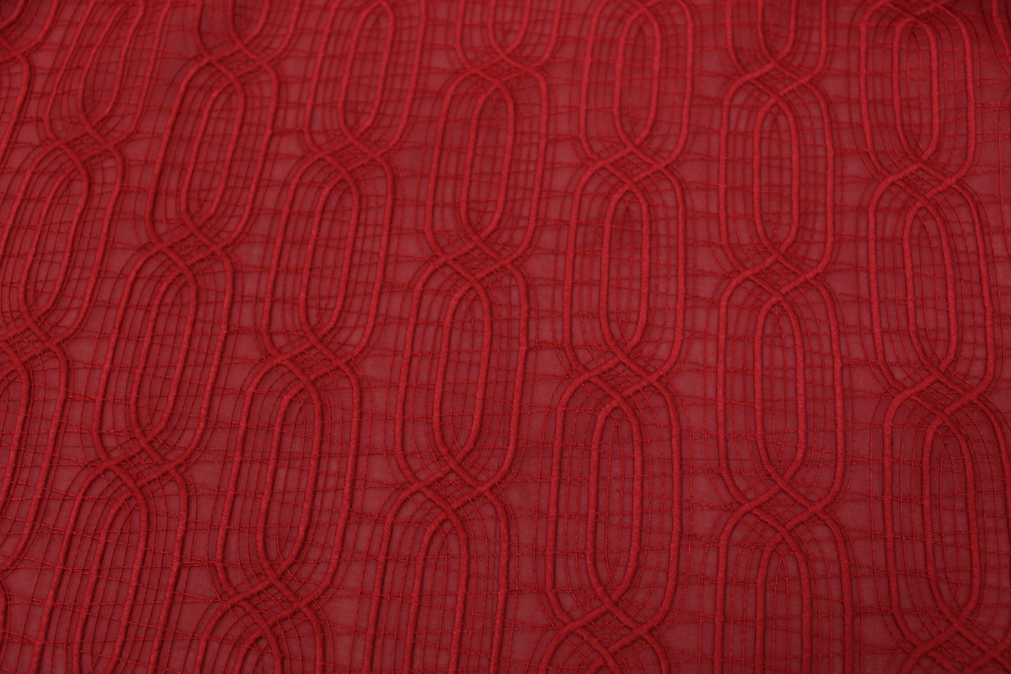 Tissu voile coton brodé - motif géométrique - rouge foncé - photo 4/5 | So Tissus