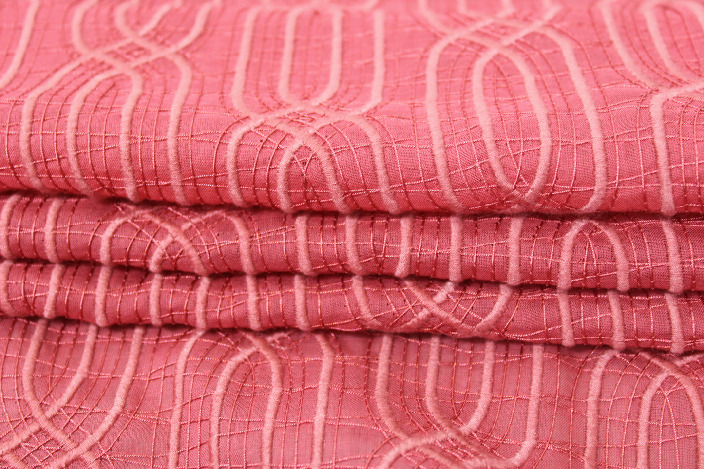 Tissu voile coton brodé - motif géométrique - saumon - photo 2/5 | So Tissus