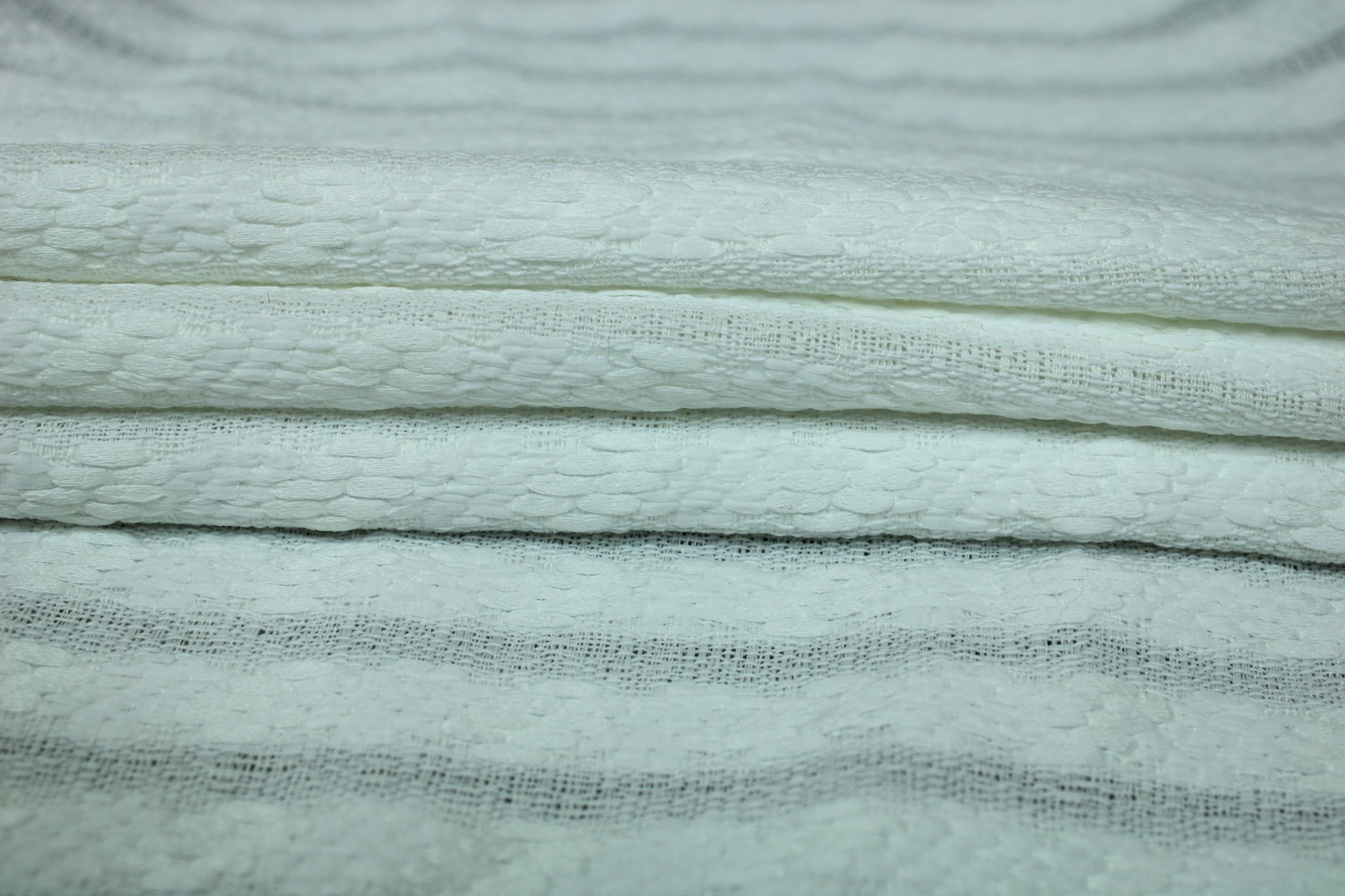 Tissu tweed à rayures - ton sur ton - blanc - photo 2/4 | So Tissus