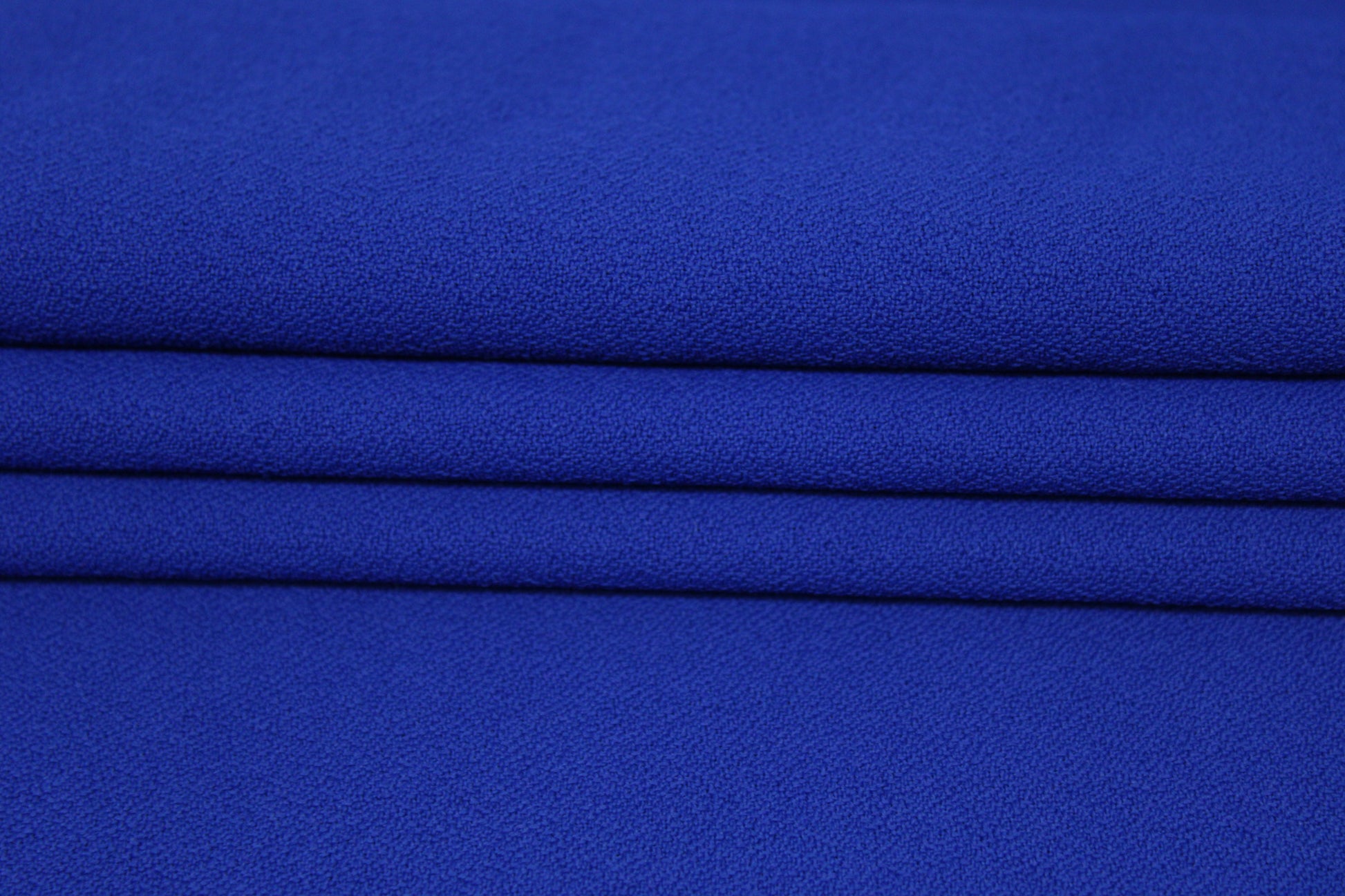 Tissu crêpe - bleu électrique - photo 2/3 | So Tissus