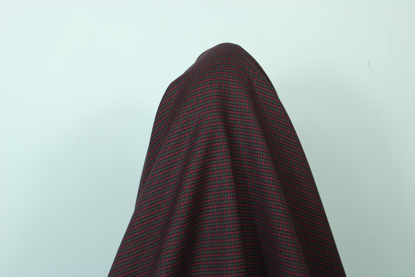 Tissu crêpe de laine - pieds de poule - ton rouge - photo 3/5 | So Tissus