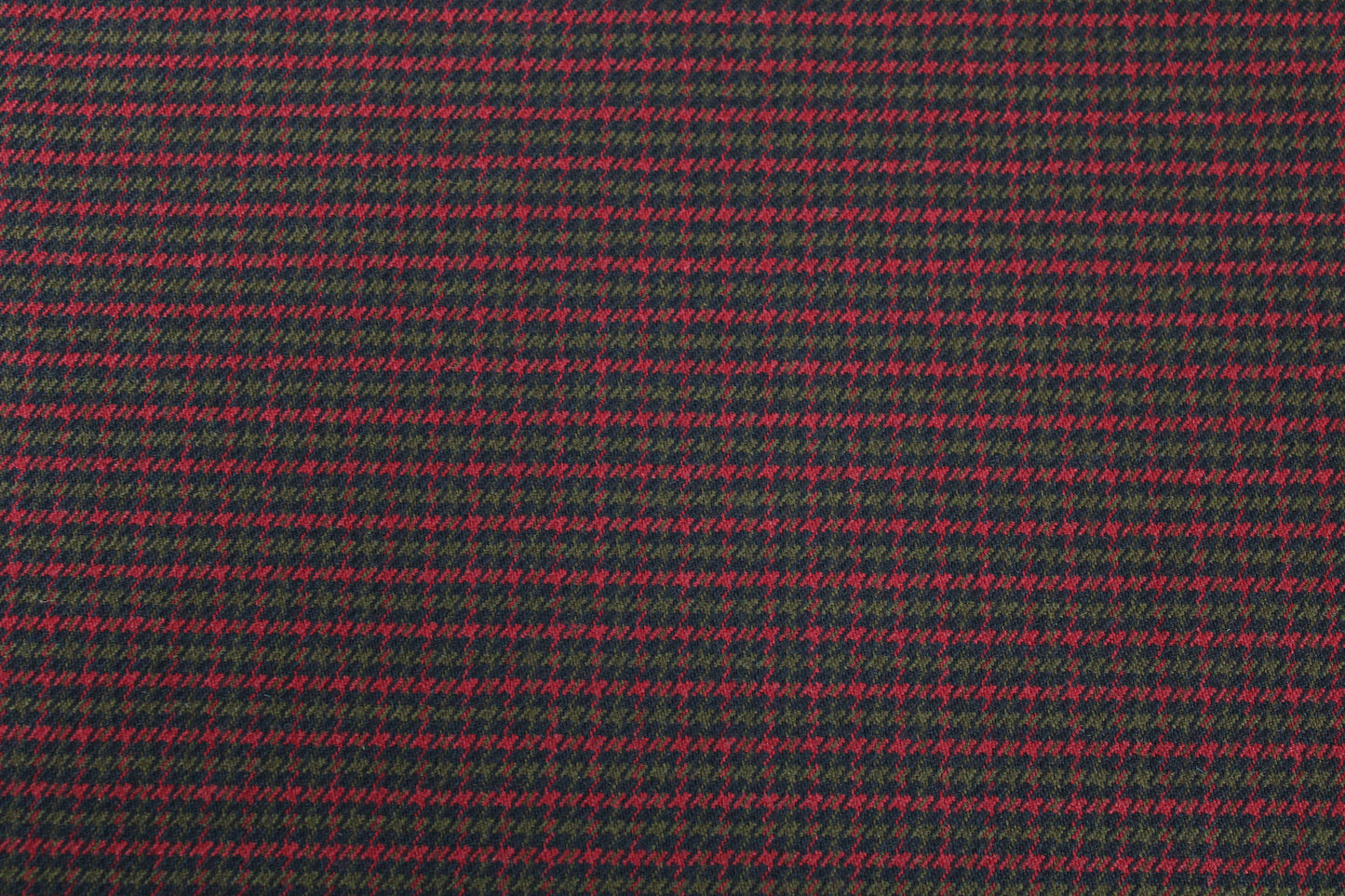 Tissu crêpe de laine - pieds de poule - ton rouge - photo 4/5 | So Tissus