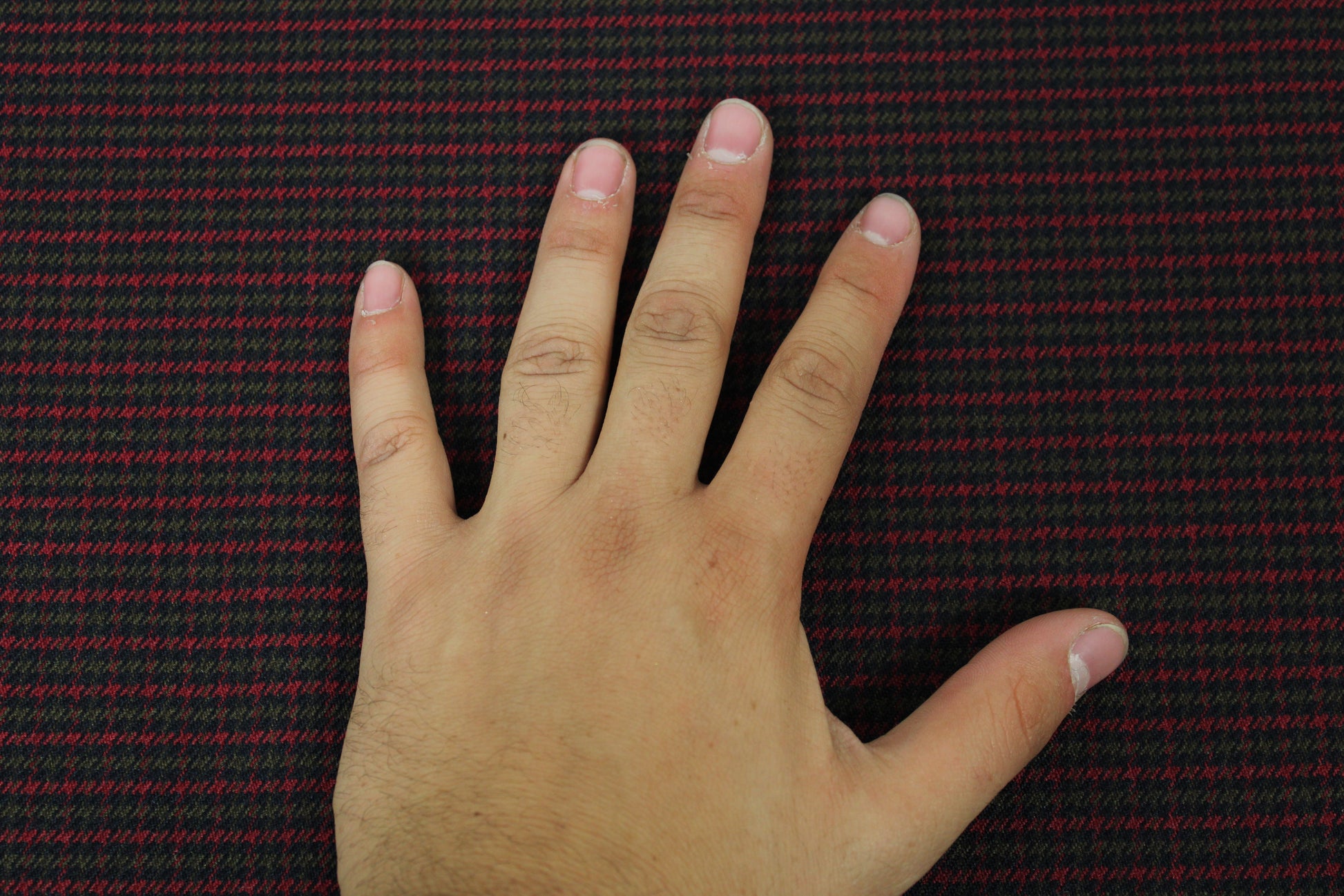 Tissu crêpe de laine - pieds de poule - ton rouge - photo 5/5 | So Tissus