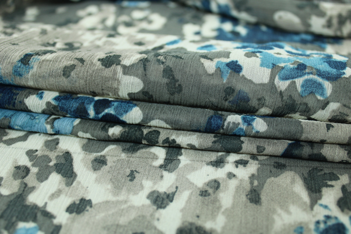 Tissu mousseline - imprimé tacheté - photo 2/6 | So Tissus