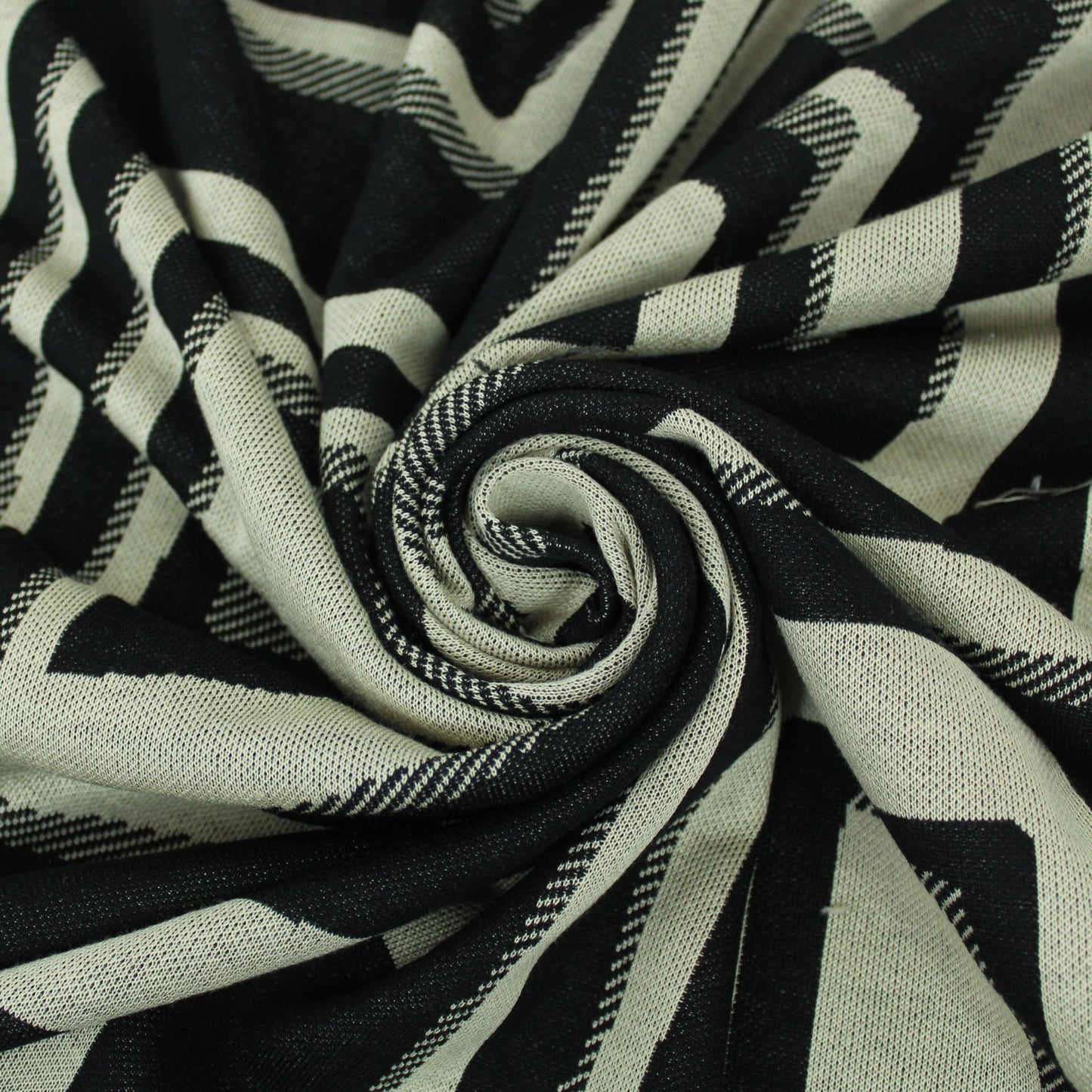 Tissu maille - imprimé géométrique - noir et beige - photo 1/4 | So Tissus