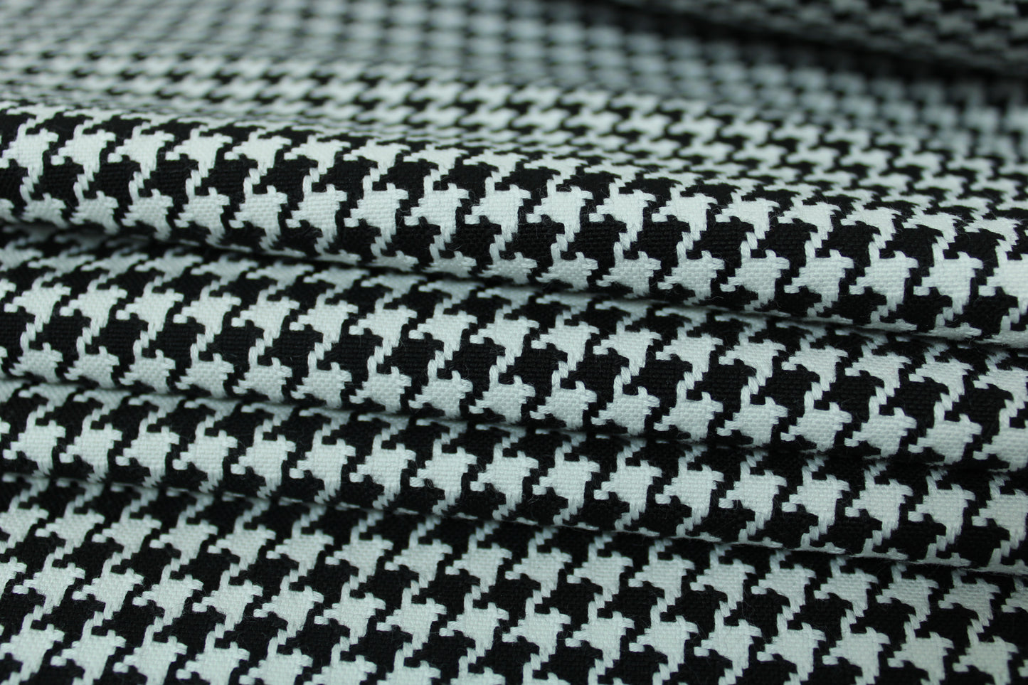 Tissu gabardine coton - pied de poule - noir et blanc - photo 2/5 | So Tissus