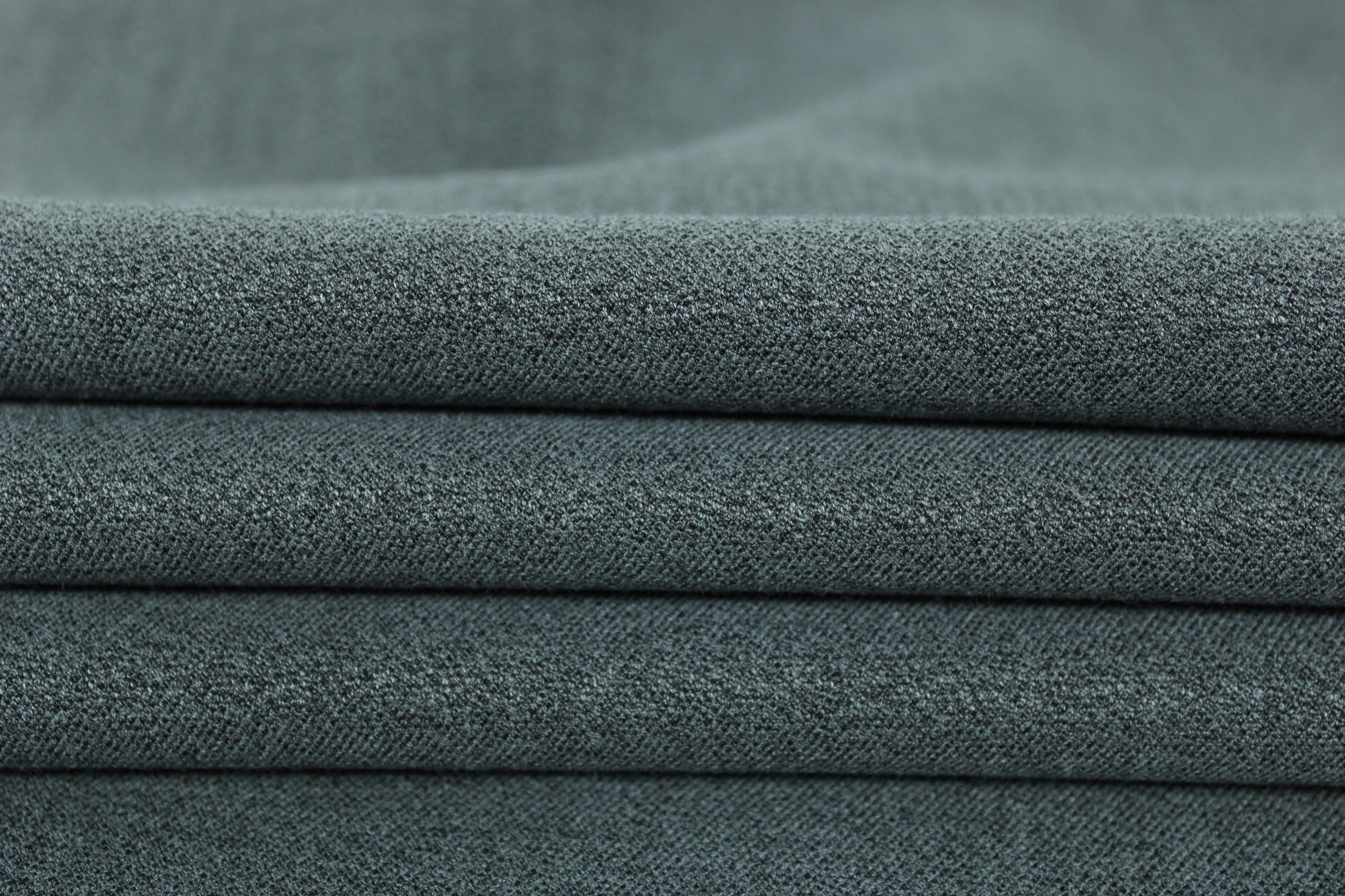 Tissu double crêpe - gris anthracite - photo 2/3 | So Tissus