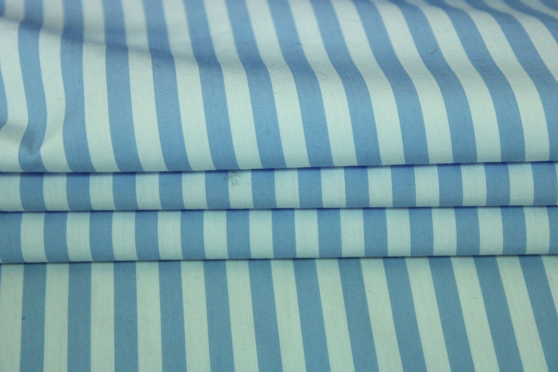 Tissu popeline coton - à rayures - blanc et bleu ciel - photo 2/5 | So Tissus