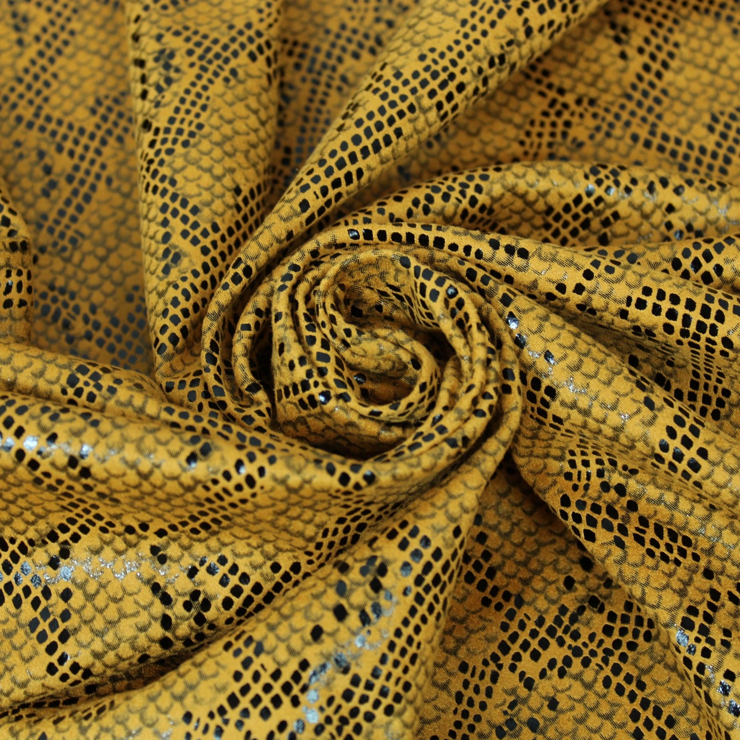 Tissu suédine - imprimé reptile - photo 1/5 | So Tissus
