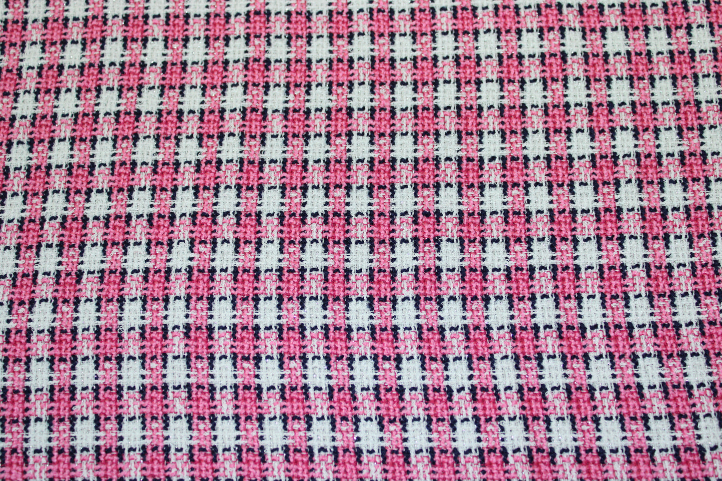Tissu tweed à carreaux - rose et blanc - photo 4/5 | So Tissus