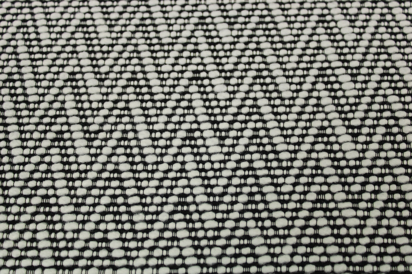 Tissu tweed de laine - motif chevron - blanc et noir - photo 3/5 | So Tissus