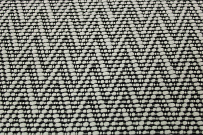 Tissu tweed de laine - motif chevron - blanc et noir - photo 3/5 | So Tissus