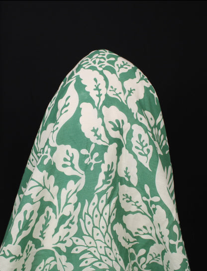 Tissu lin viscose -imprime paon -  vert et écru - photo 3/4 | So Tissus