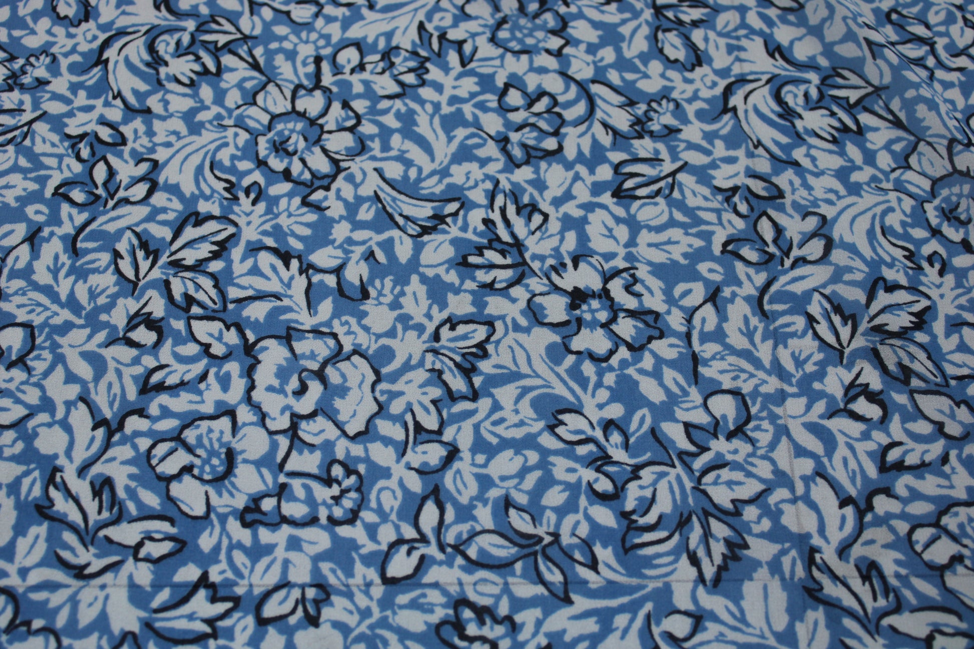 Tissu crêpe georgette  - imprimé fleurs abstraites - photo 5/6 | So Tissus