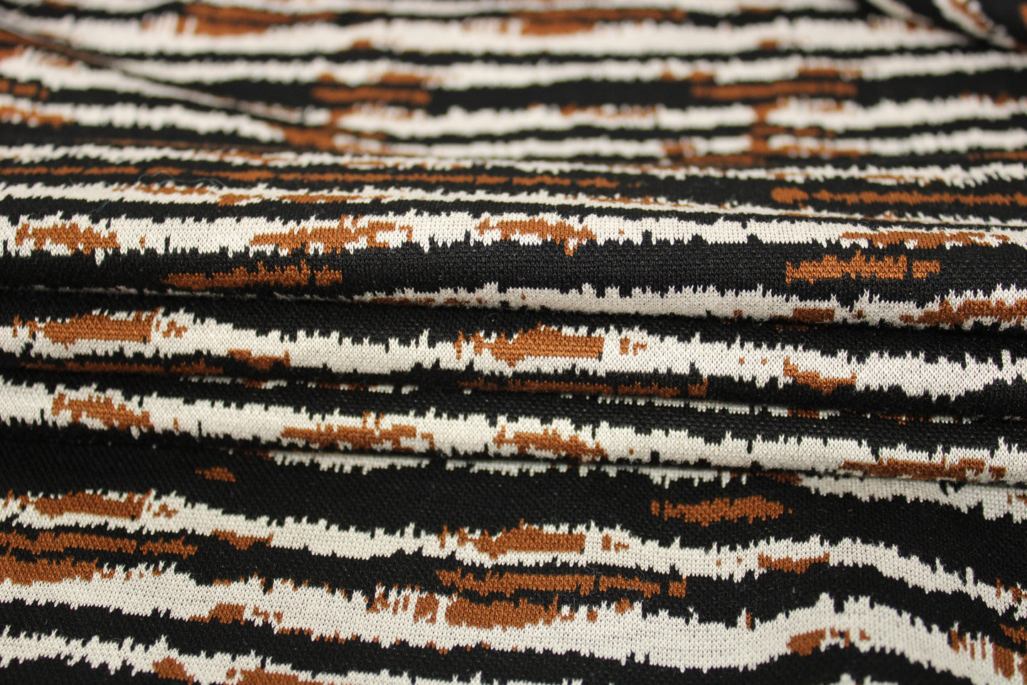 Tissu Milano - imprimé zébbré - noir, marron et beige - photo 2/5 | So Tissus