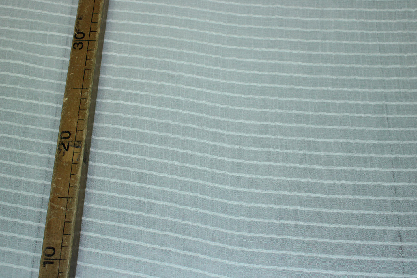 Tissu voile rayon et viscose- à rayures - écru - photo 5/6 | So Tissus