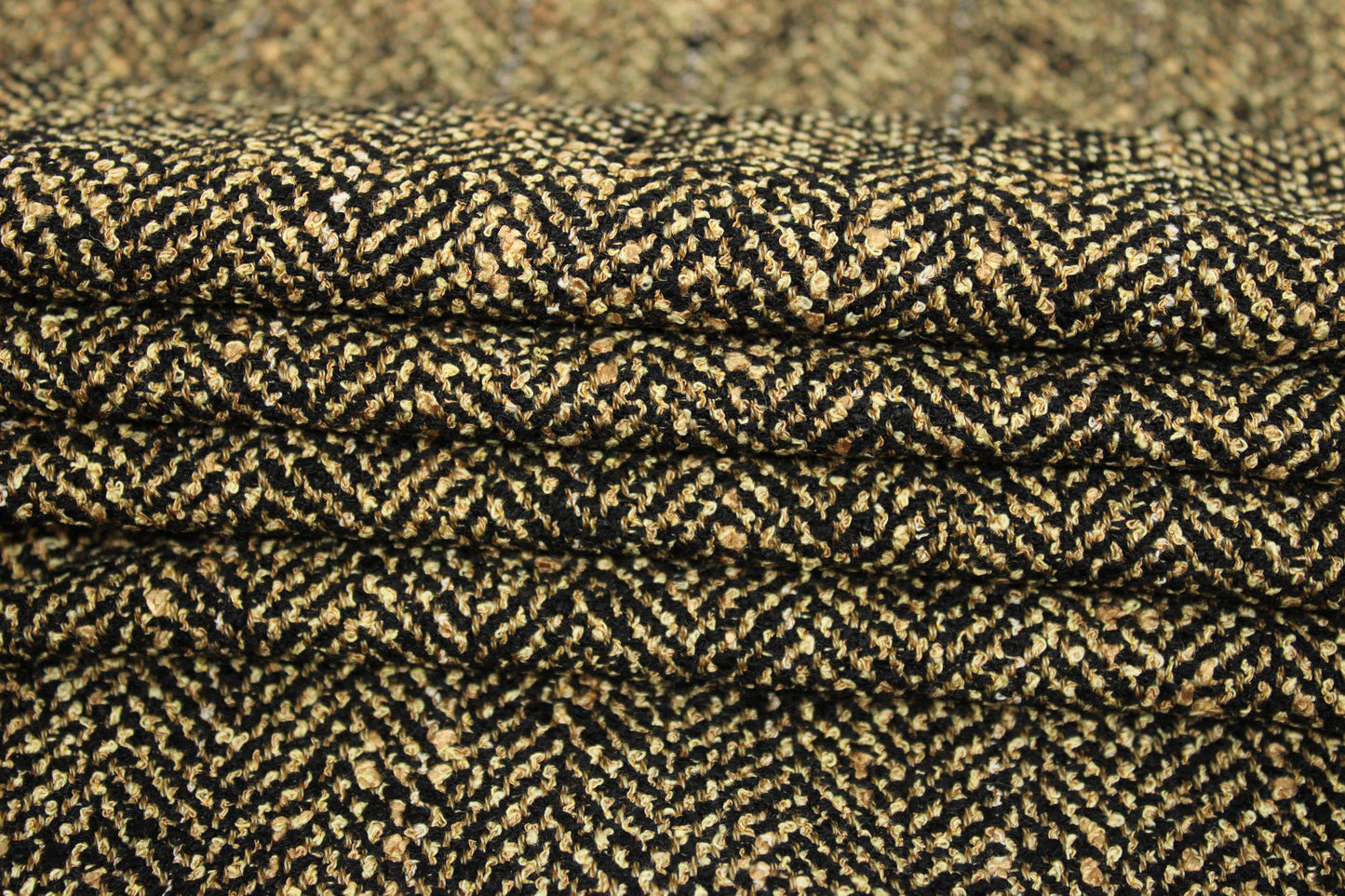 Tissu tweed de laine à chevron - beige et noir - photo 2/5 | So Tissus