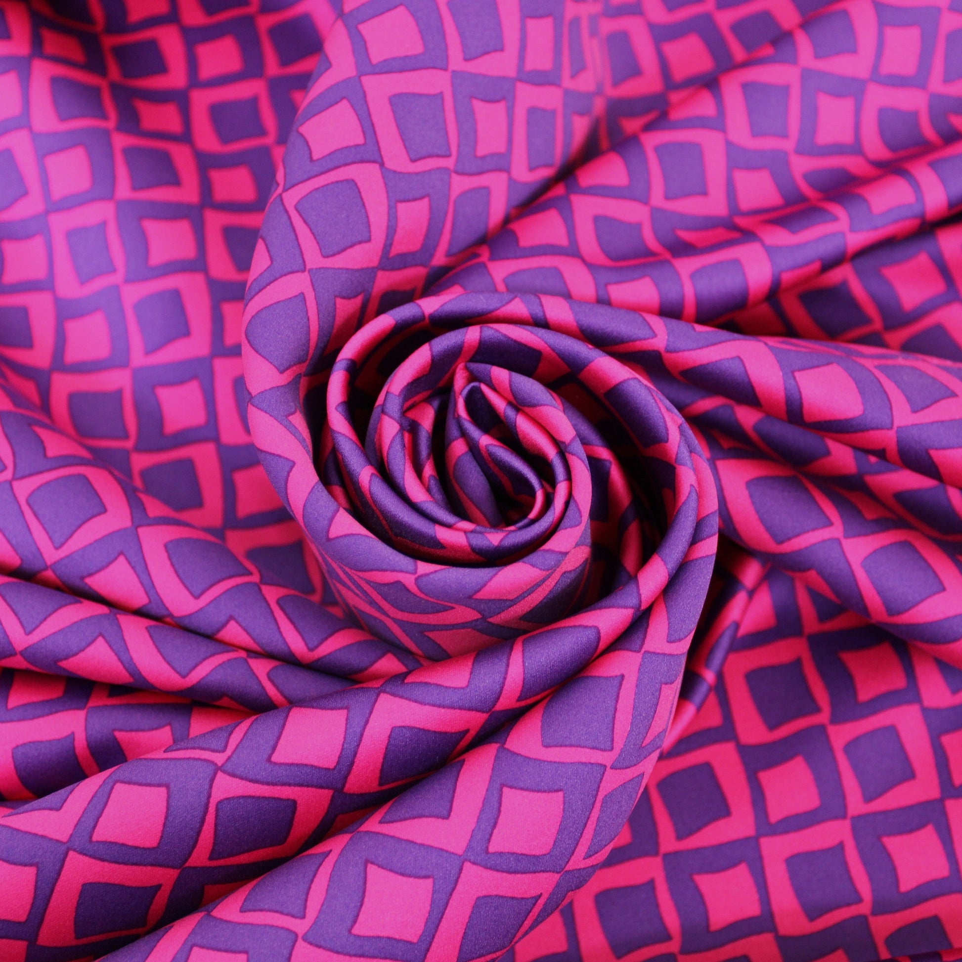 Tissu satin duchesse - imprimé géométrique - fuchsia et violet - photo 1/5 | So Tissus