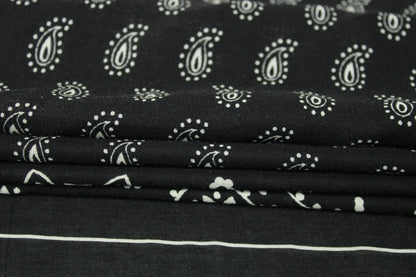 Tissu javanaise de viscose - imprimé bandana - noir et blanc - photo 2/5 | So Tissus