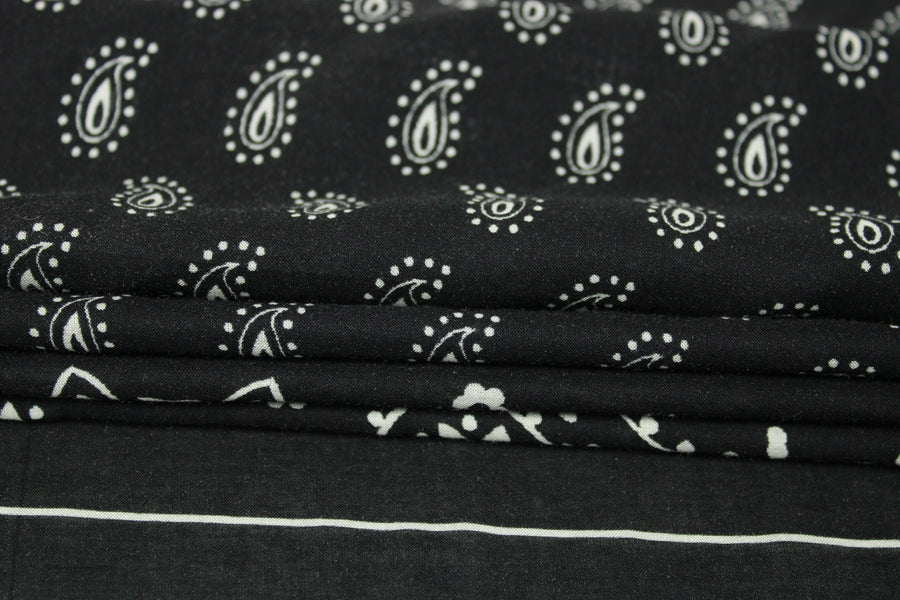 Tissu javanaise de viscose - imprimé bandana - noir et blanc
