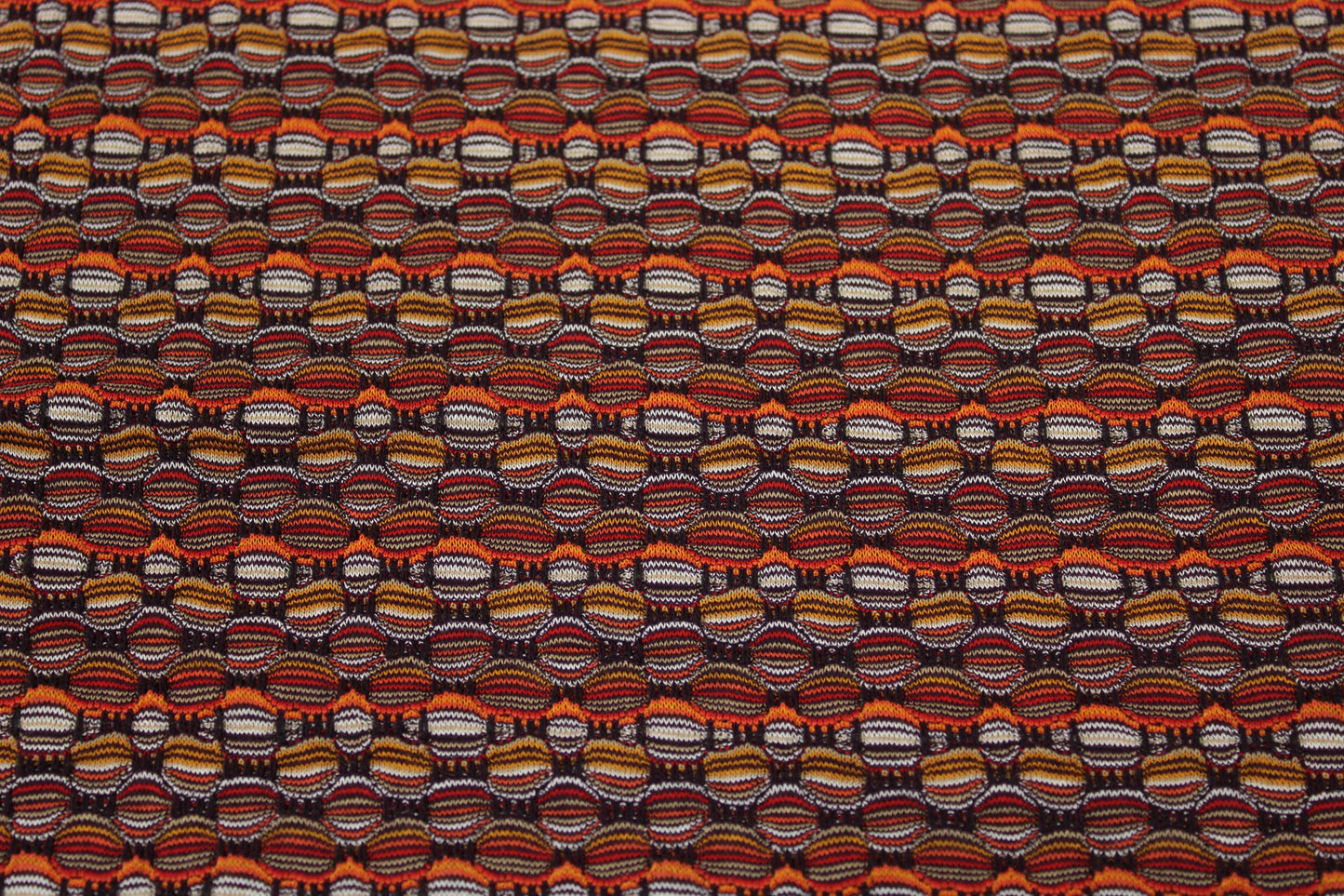 Tissu maille alvéolé - ton ocre - photo 4/5 | So Tissus