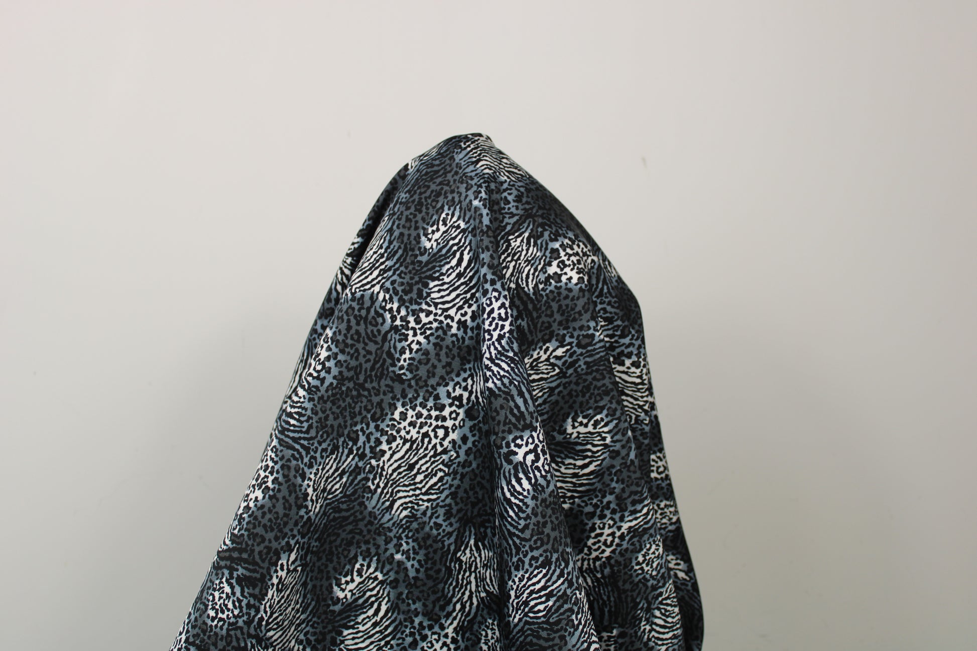 Tissu toile - imprimé tacheté - noir gris blanc - photo 3/5 | So Tissus