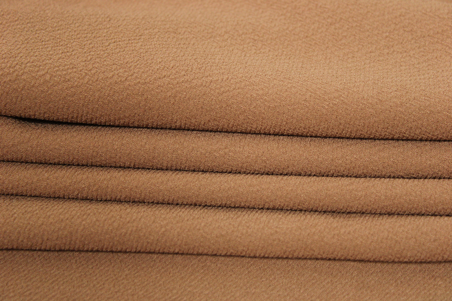 Tissu crêpe texturé - beige - photo 2/3 | So Tissus